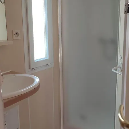 Mobil-home De Charme Avec Terrasse - 4 Pers. - Api-1-52-2024 La Tour-d'Auvergne