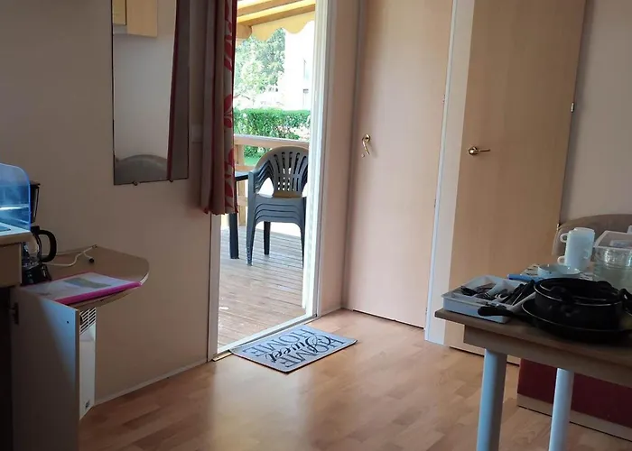 Mobil-home De Charme Avec Terrasse - 4 Pers. - Api-1-52-2024 La Tour-d'Auvergne