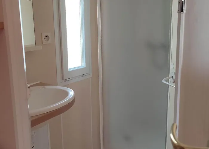 Mobil-home De Charme Avec Terrasse - 4 Pers. - Api-1-52-2024 La Tour-d'Auvergne